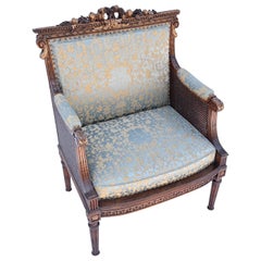 Fein geschnitzter französischer Sessel aus dem 19. Jahrhundert