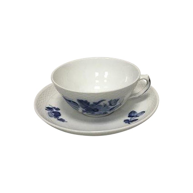 Royal Copenhagen Blue Flower Braided Tea Cup and Saucer No 8049 For Sale