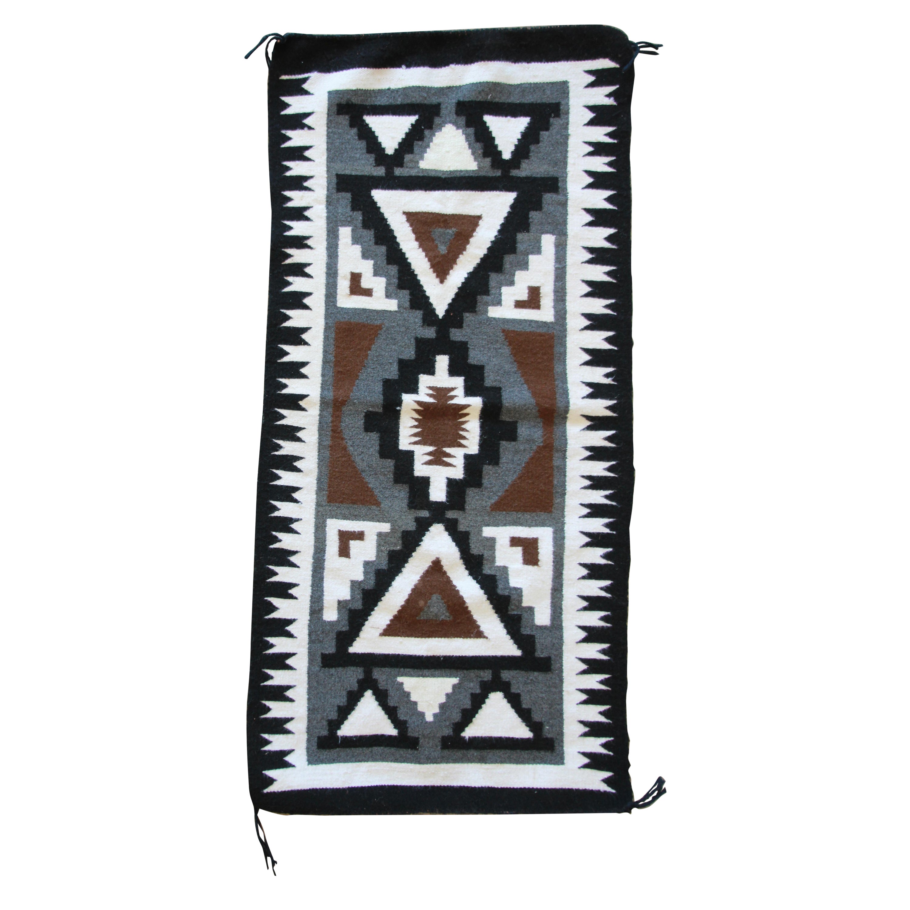 Handgewebter Navajo-Teppich im Vintage-Stil in Schwarz, Weiß, Braun und Grau, ca. 1950er Jahre