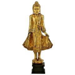 Handgeschnitzte vergoldete burmesische Mandalay-Buddha-Statue aus Holz, Buddhismus