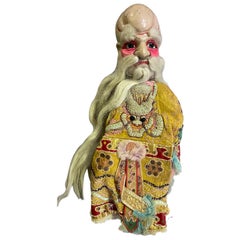 Chinesische chinesische Pekinger Operntheaterpuppe Marionette Puppe mit Drachen Robe Anfang 1900