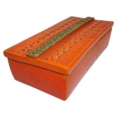 Caja de cerámica de Aldo Londi Bitossi, Italia, naranja con decoración dorada, C 1960