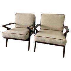 Pair of Poul Jensen Z Lounge Chairs for Selig, Metal Label