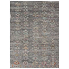 Casual Modern Design Rug in Light Grey and Pops of Colors for Modern Interiors