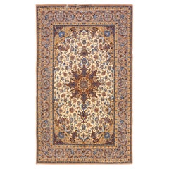 Mid 20th Century Persian Isfahan Carpet ( 5'1" x 8' - 155 x 245 ) 