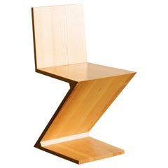 Gerrit Rietveld Zig Zag Chair for Cassina, 1980s