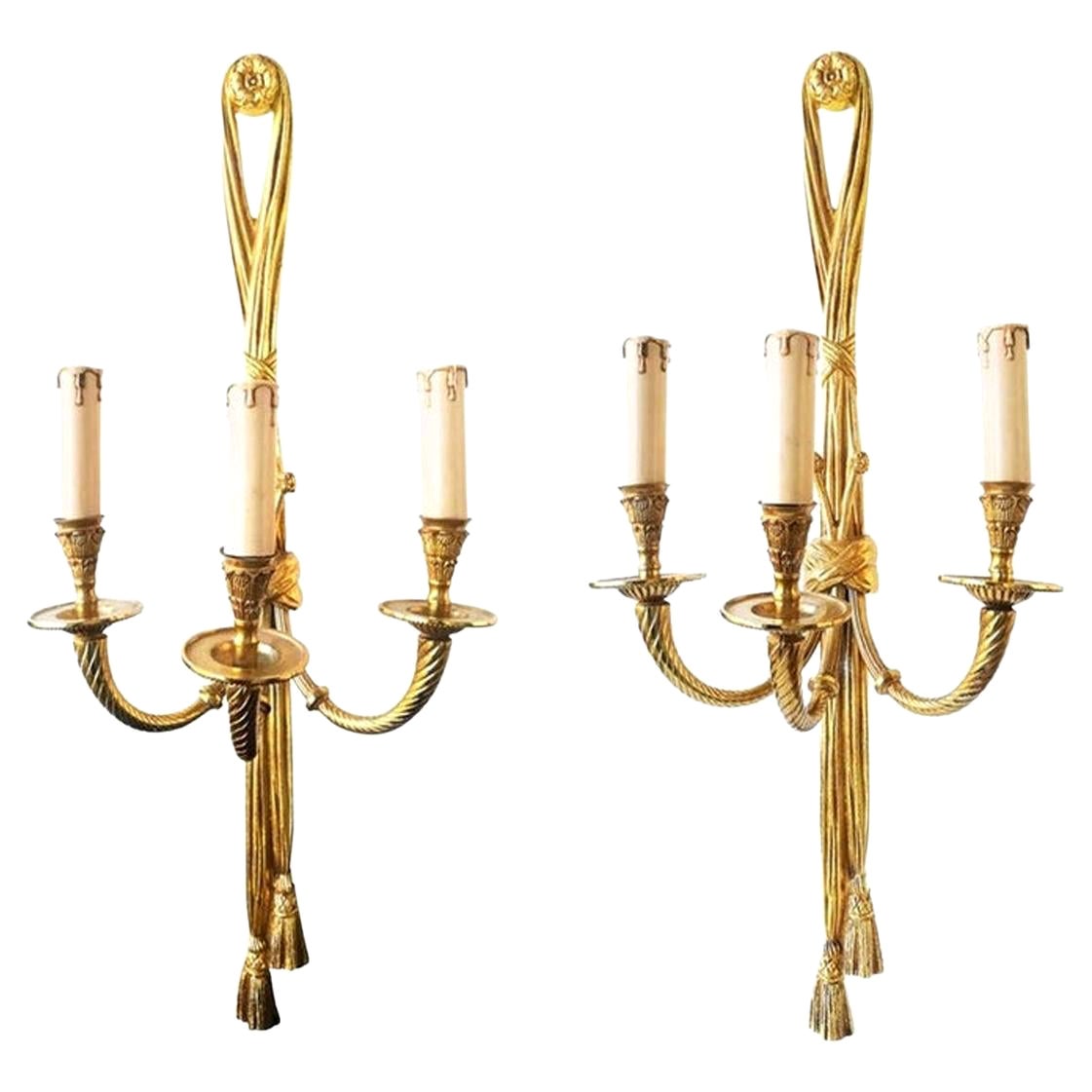  Pair of Wall Sconces Wall Lamp French Louis XVI Style 20th Century For Sale