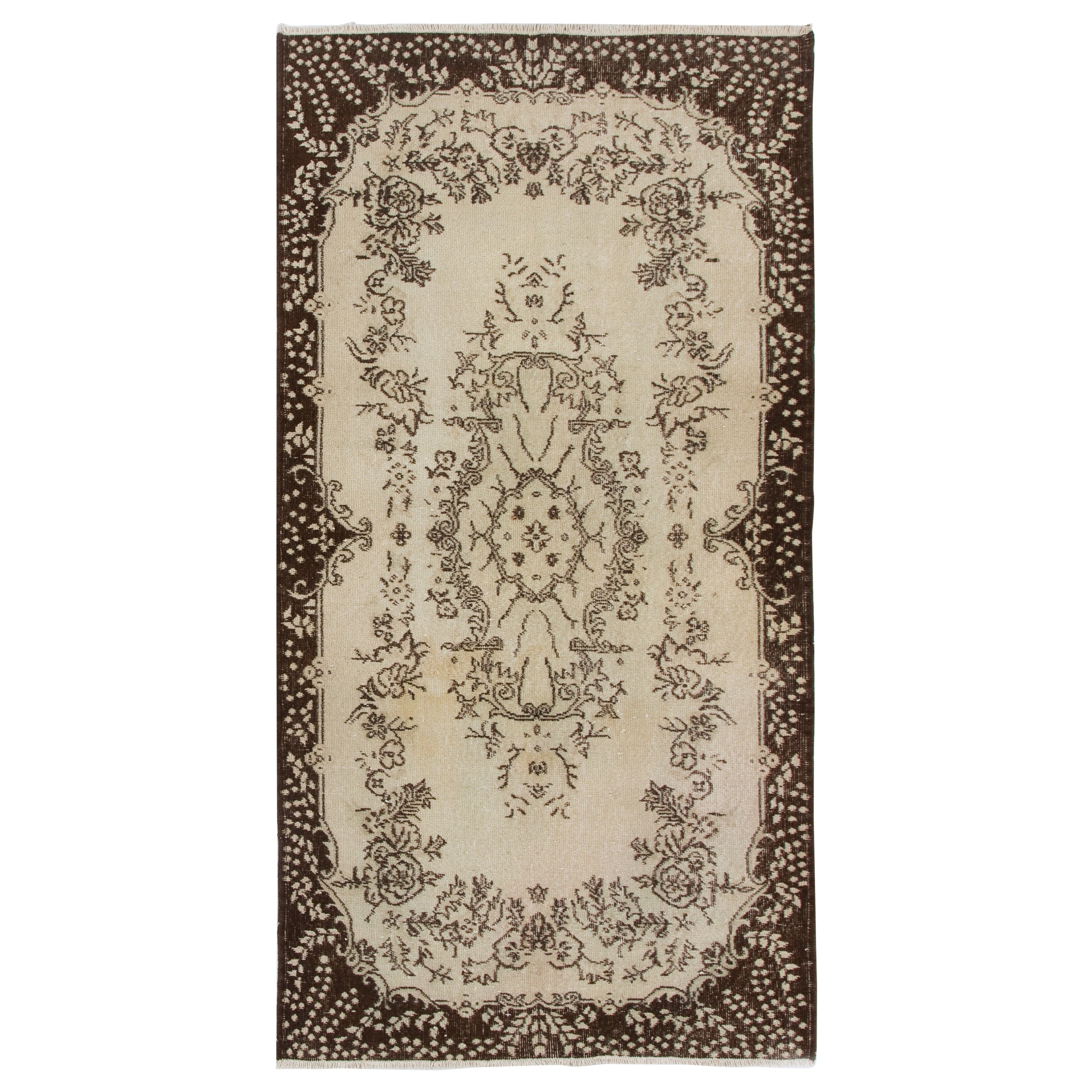 4x7.3 Ft Faded Baroque Design Accent Rug, Vintage Handmade Turkish Small Carpet (tapis turc de petite taille fait à la main)