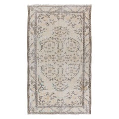 5.5x9.2 ft Fine Hand-Knotted Vintage Oushak Rug, Living Room Carpet in Beige