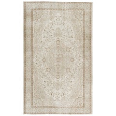 6.2x9.7 Ft Vintage Hand-Knotted Turkish Oushak Wool Area Rug in Neutral Colors (Tapis de zone en laine Oushak turque nouée à la main dans des couleurs neutres)