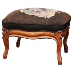 Early 20th Century French Louis XV Carved Walnut Stool with Needlepoint Tapestry