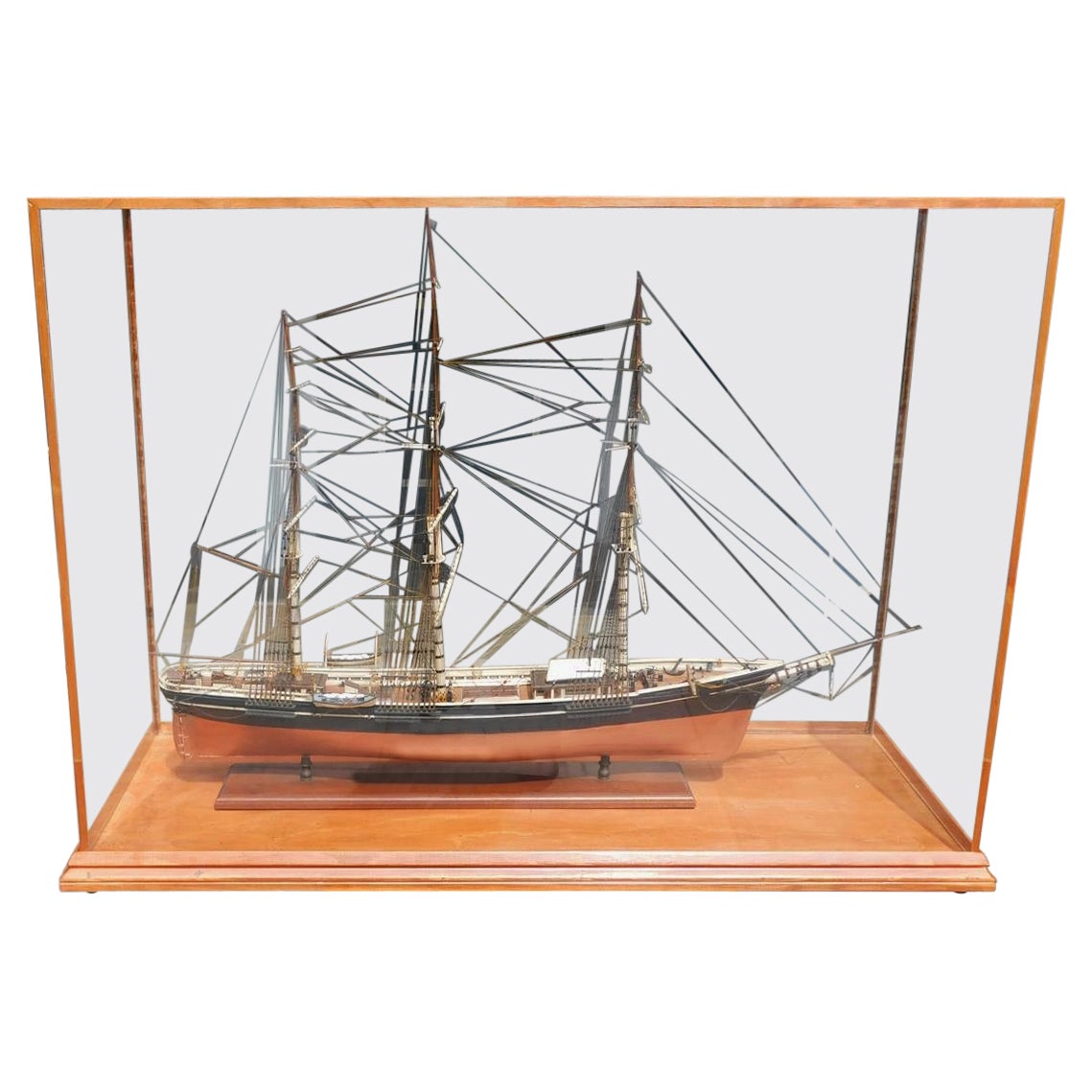 American Three Masted Clipper Ship Model Sovereign of the Seas Under Glass, 20th