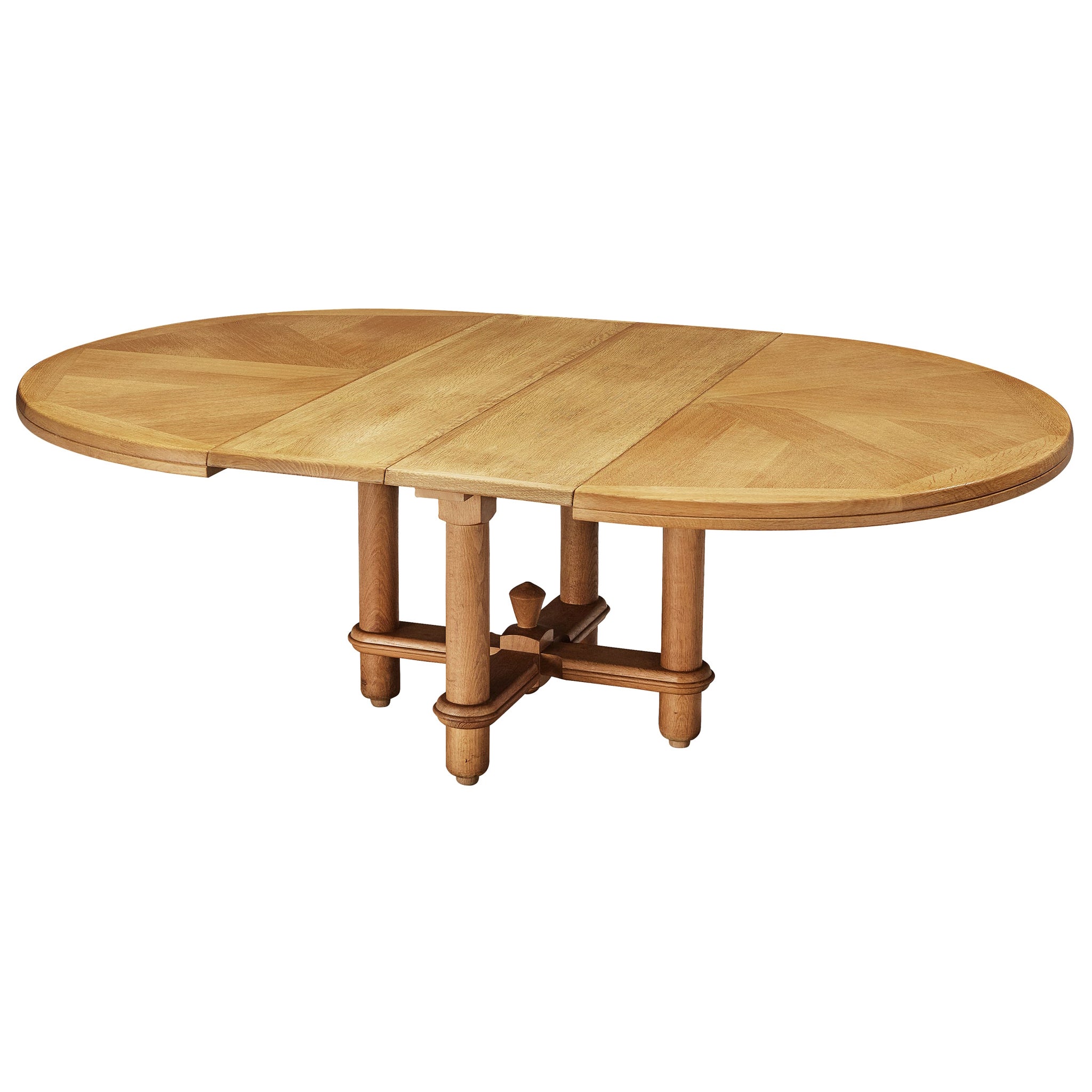 Guillerme & Chambron Extendable Dining Table in Oak 