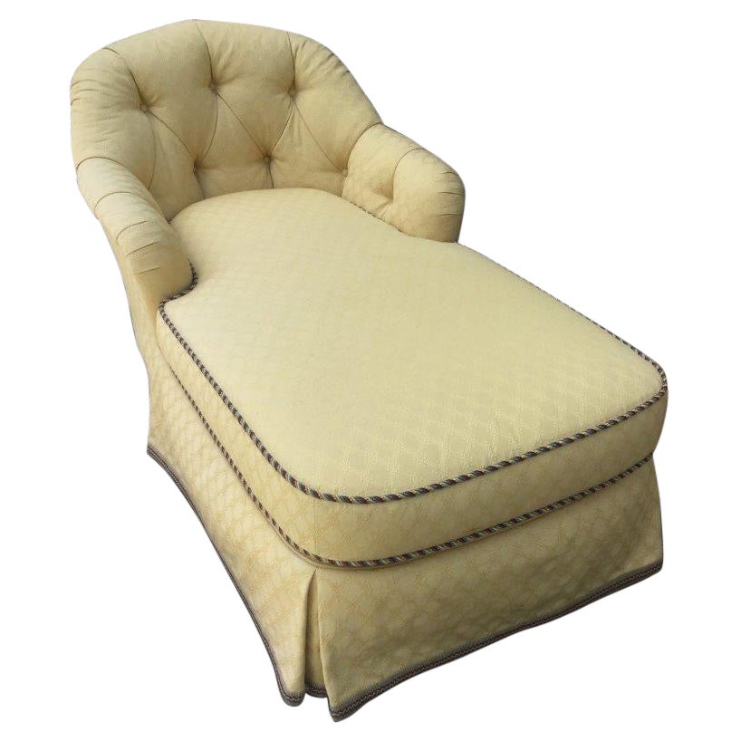 Romantic and Comfy Vintage Tufted Upholstered Chaise Longue