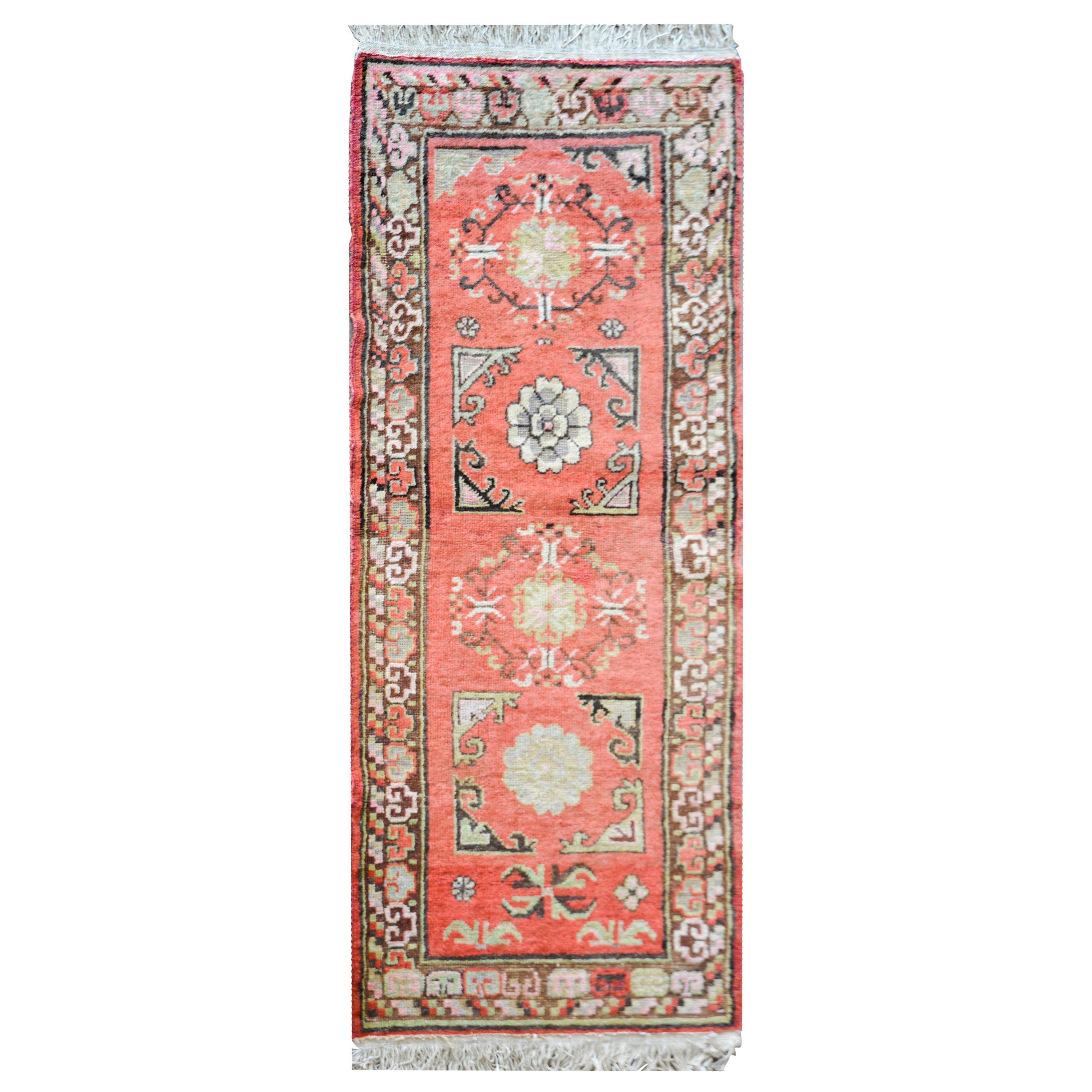 Khotan-Teppich des frühen 20. Jahrhunderts im Angebot