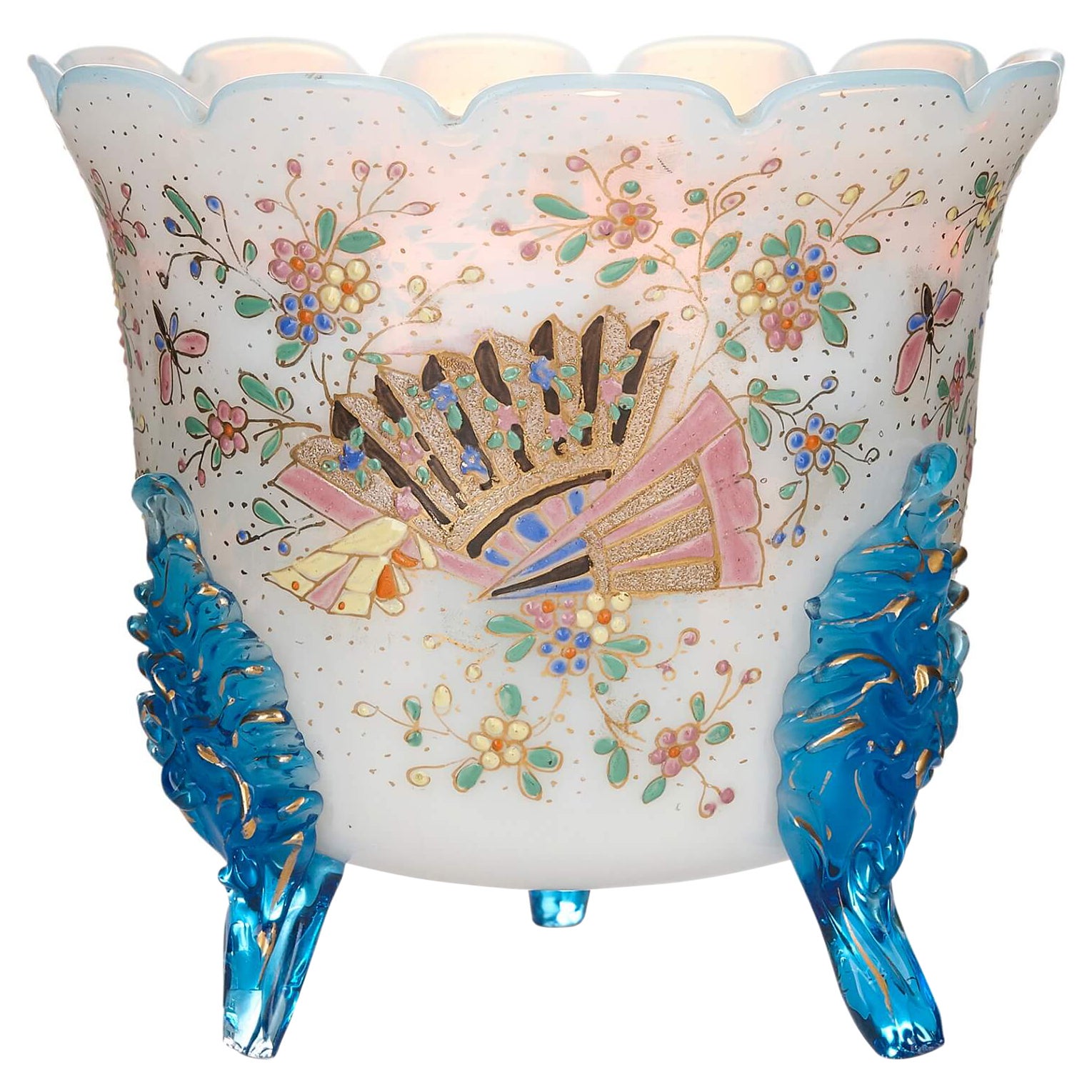 Französisches Pflanzgefäß aus Opalglas, bemalt mit floralen Motiven