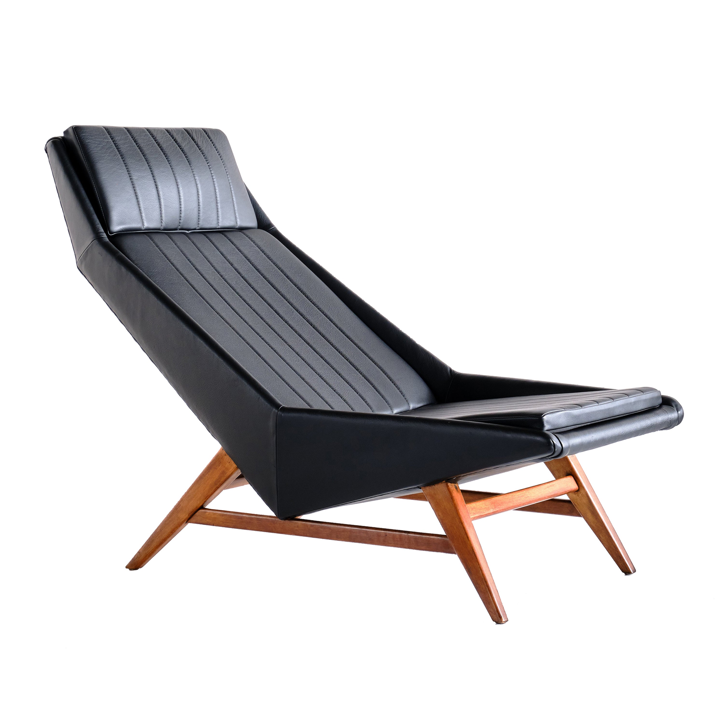 Svante Skogh Lounge Chair in Leather and Beech, AB Hjertquist & Co, Sweden, 1955