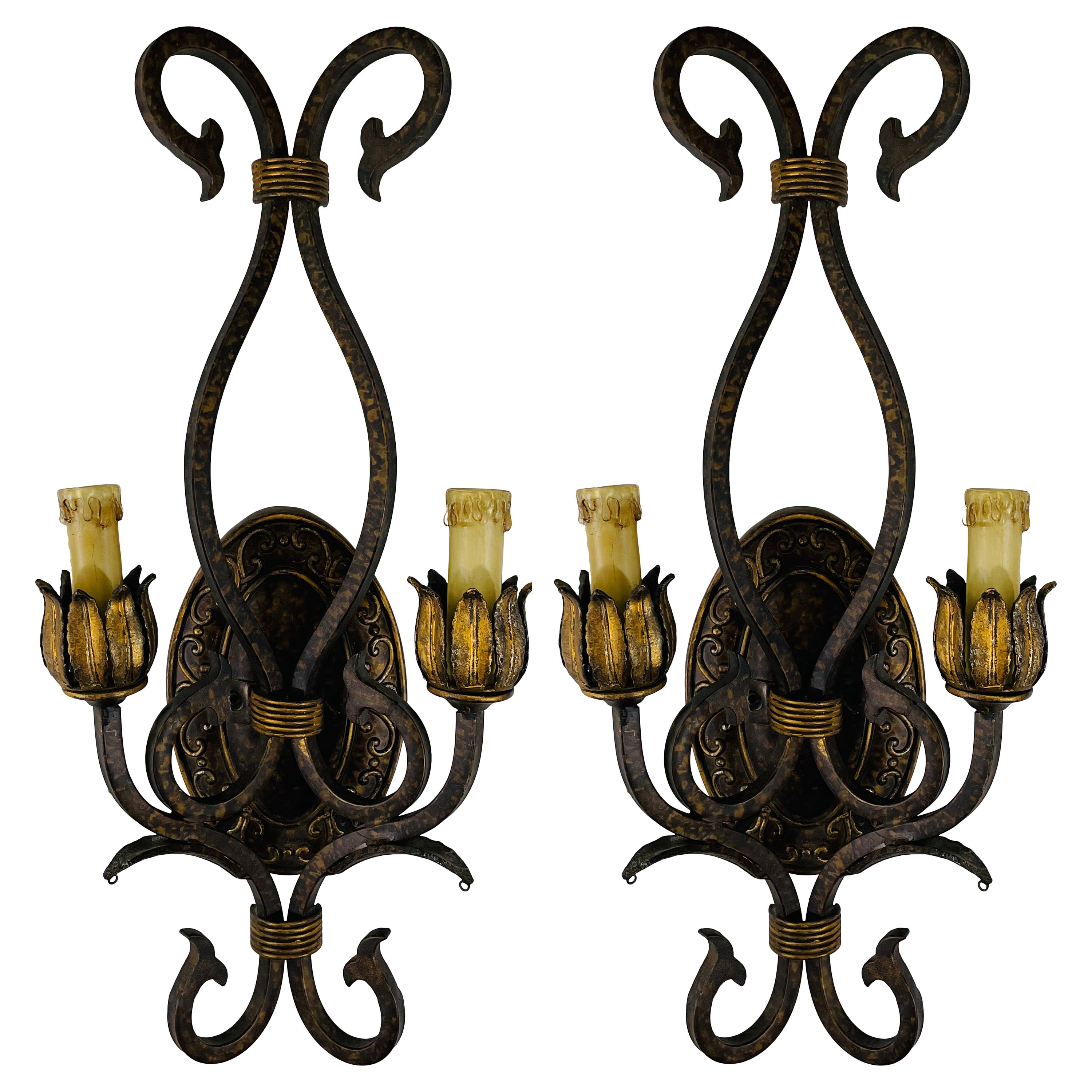 French Neoclassical Style Gilded Metal Wall Sconce, a Pair
