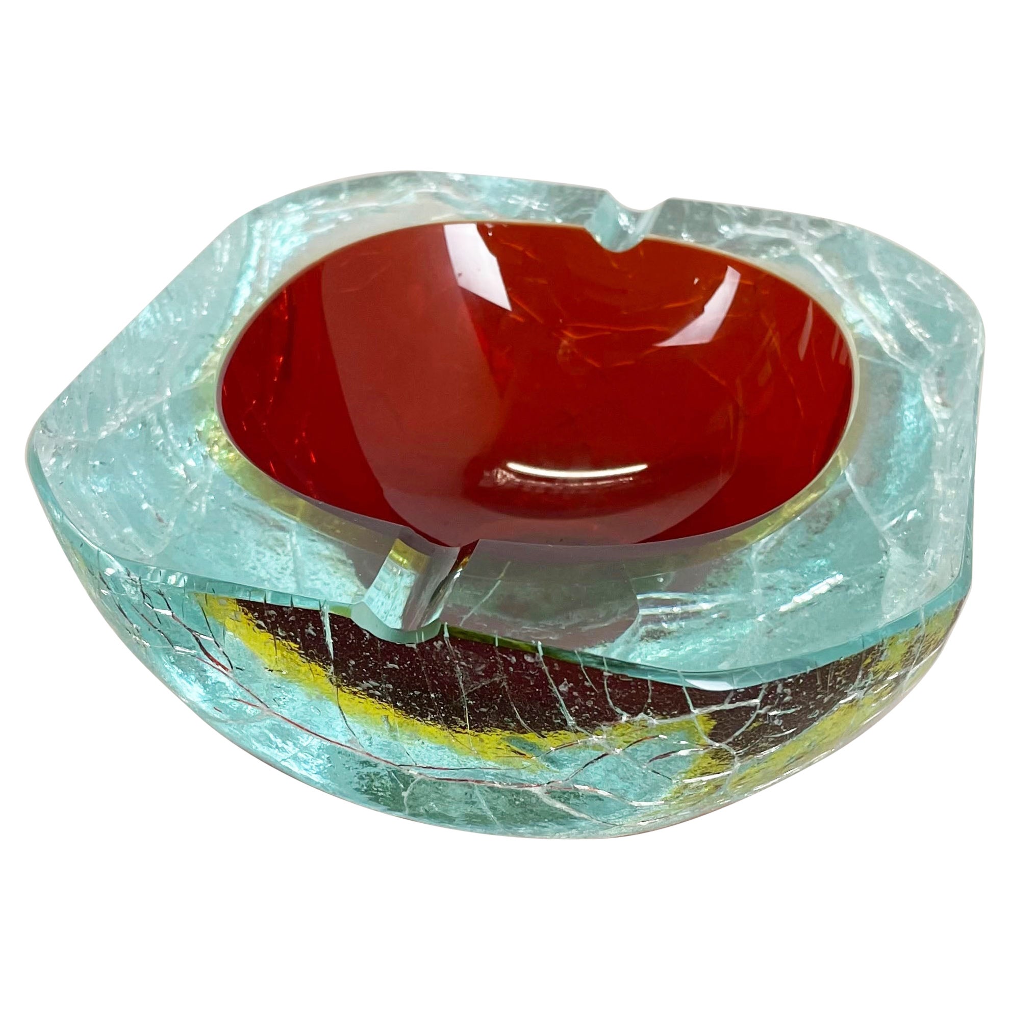 Grand cendrier en verre de Murano de 1,7 kg avec structure craquelée et coquillages, élément de cendrier, Italie, années 1970