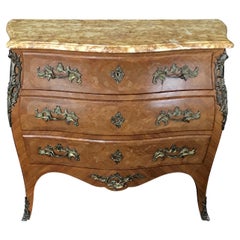 Kommode aus Nussbaumholz mit Marmorplatte, französische Louis XV.-Intarsien, 19. Jahrhundert
