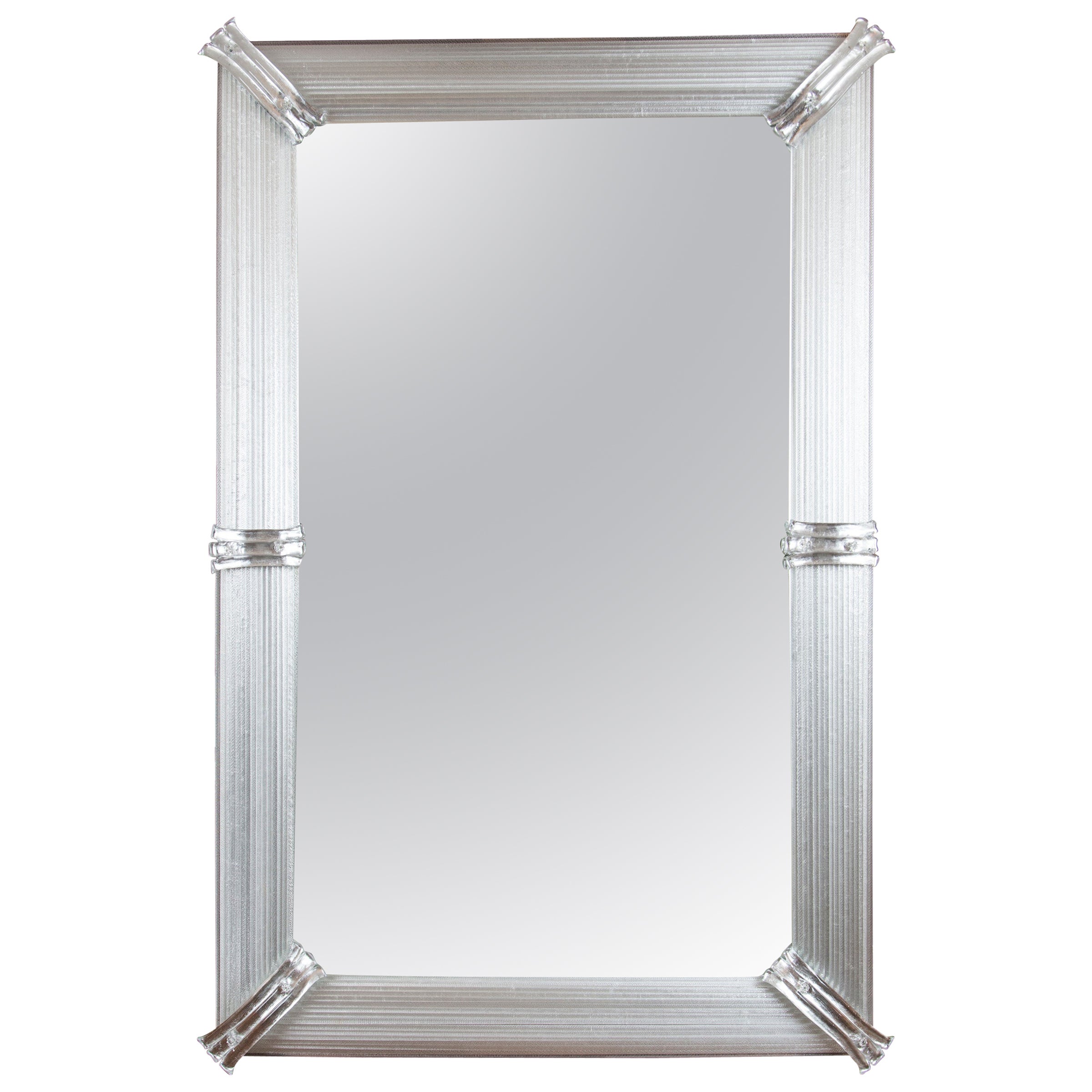 Großer maßgefertigter mundgeblasener Muranoglas-Spiegel in Kristall/Silber, zeitgenössisch