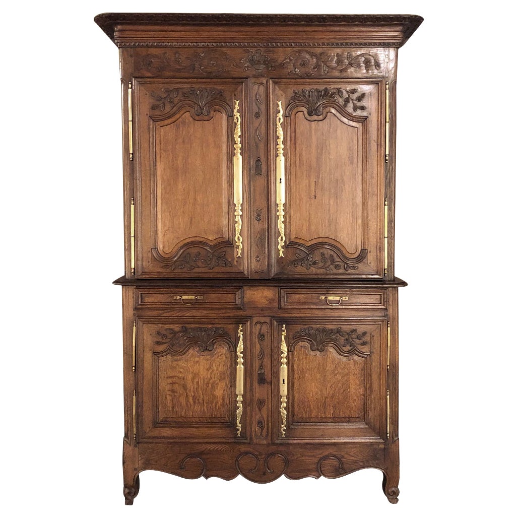 French Early 19th Century Armoire Display For Sale at 1stDibs