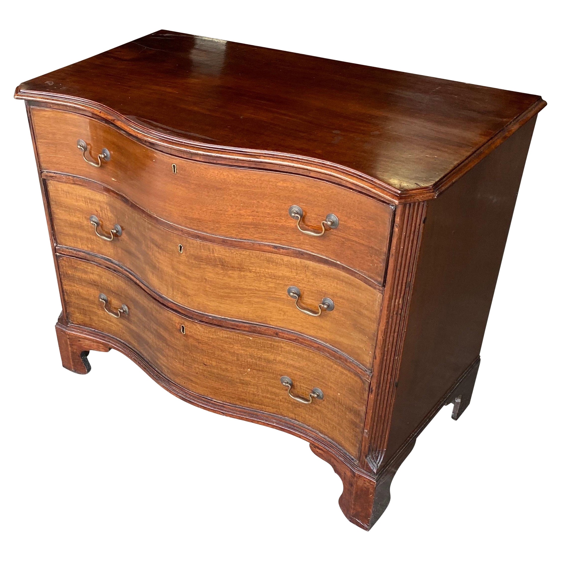 18th-Early 19th Century Georgian Mahogany Serpentine Bedside Chest