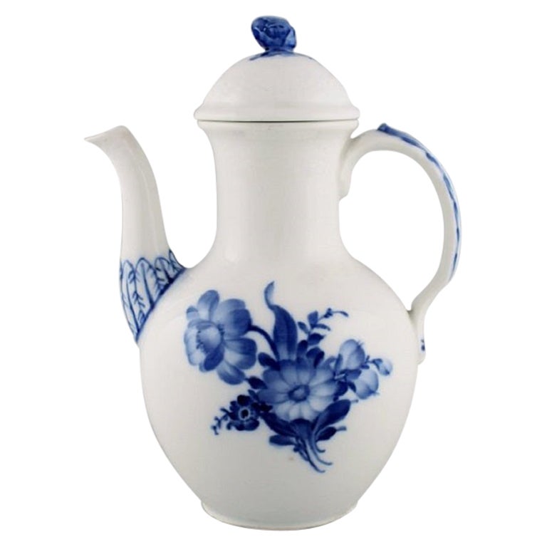 Royal Copenhagen Blue Flower Braided Coffee Pot, Model Number 10/8189 For Sale