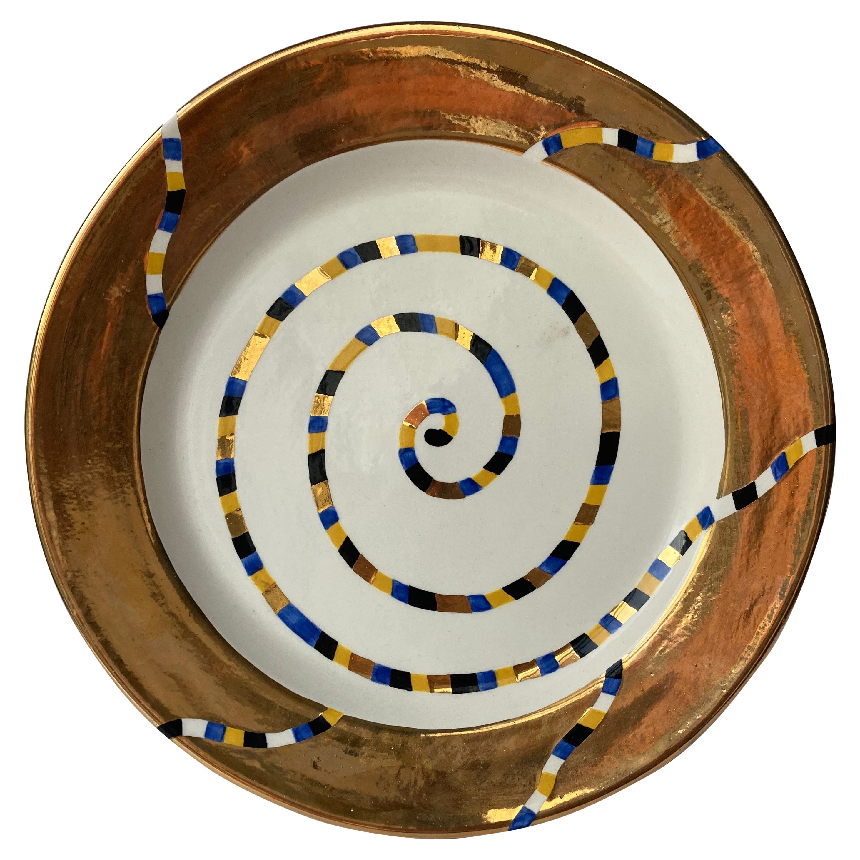 Grand chargeur/assiette en céramique/poterie Ralph Bacerra avec glaçure dorée, signé en vente