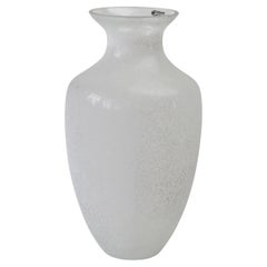 Seguso Vetri d'Arte Tall Vintage Elegant White 'a Scavo' Murano Glass Vase Italy