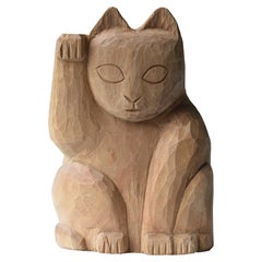 Japanische alte Holzschnitzerei Maneki Neko 1940er-1970er Jahre/Katze Tierskulptur