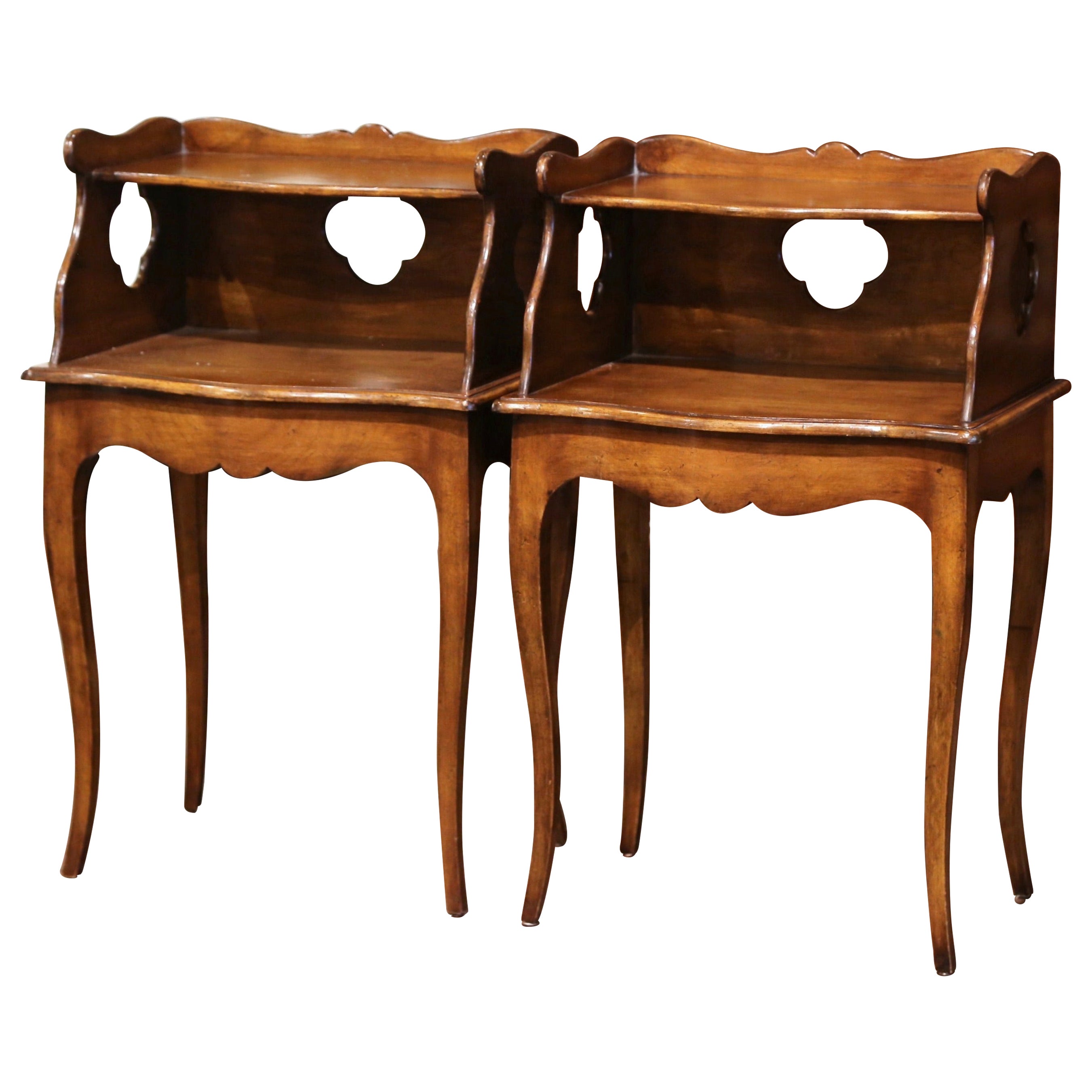 Pair of Early 20th Century Louis XV Walnut Nightstands Bedside Tables