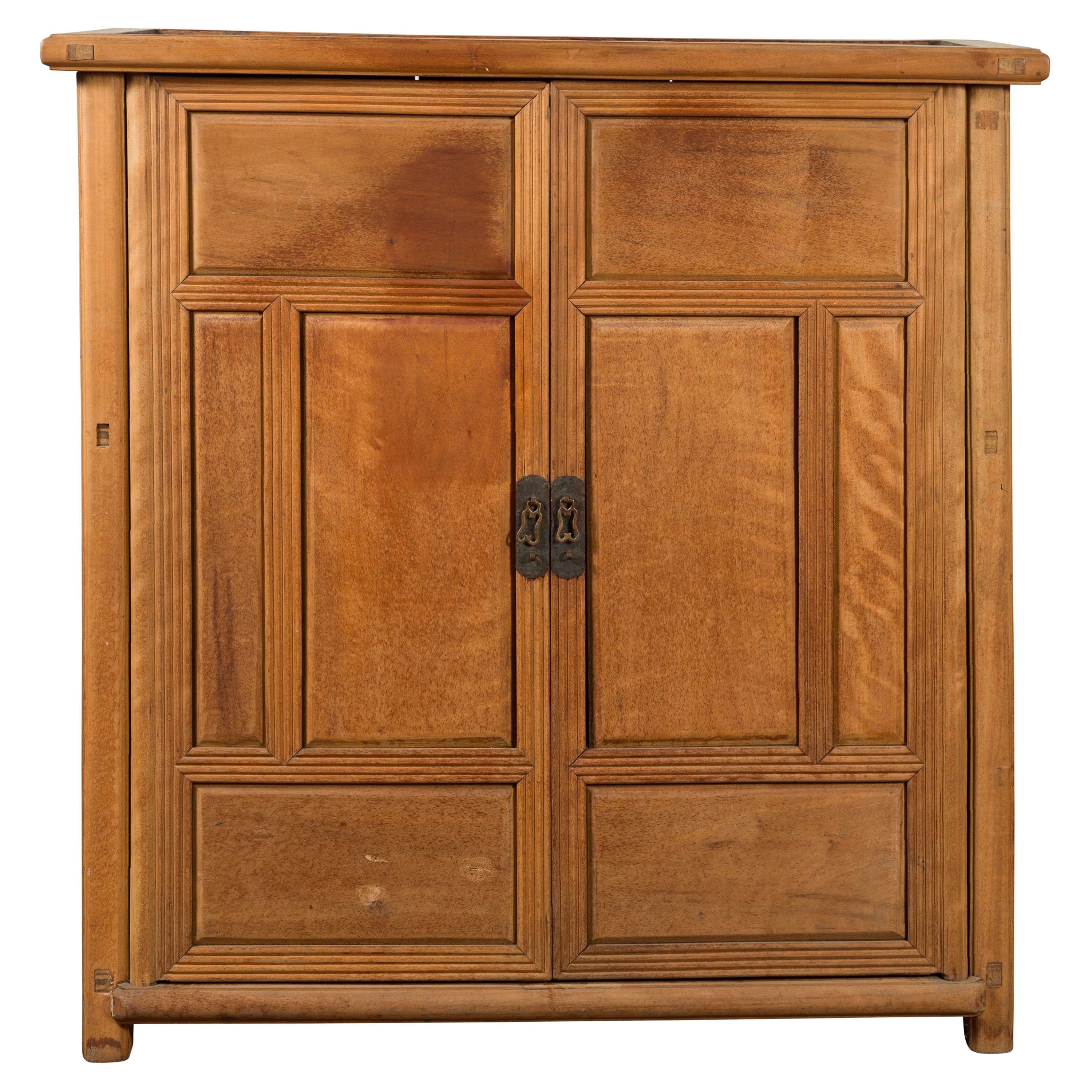 Chinese Vintage Natural Wood Finish Cabinet with Two Doors and Hidden Drawers For Sale