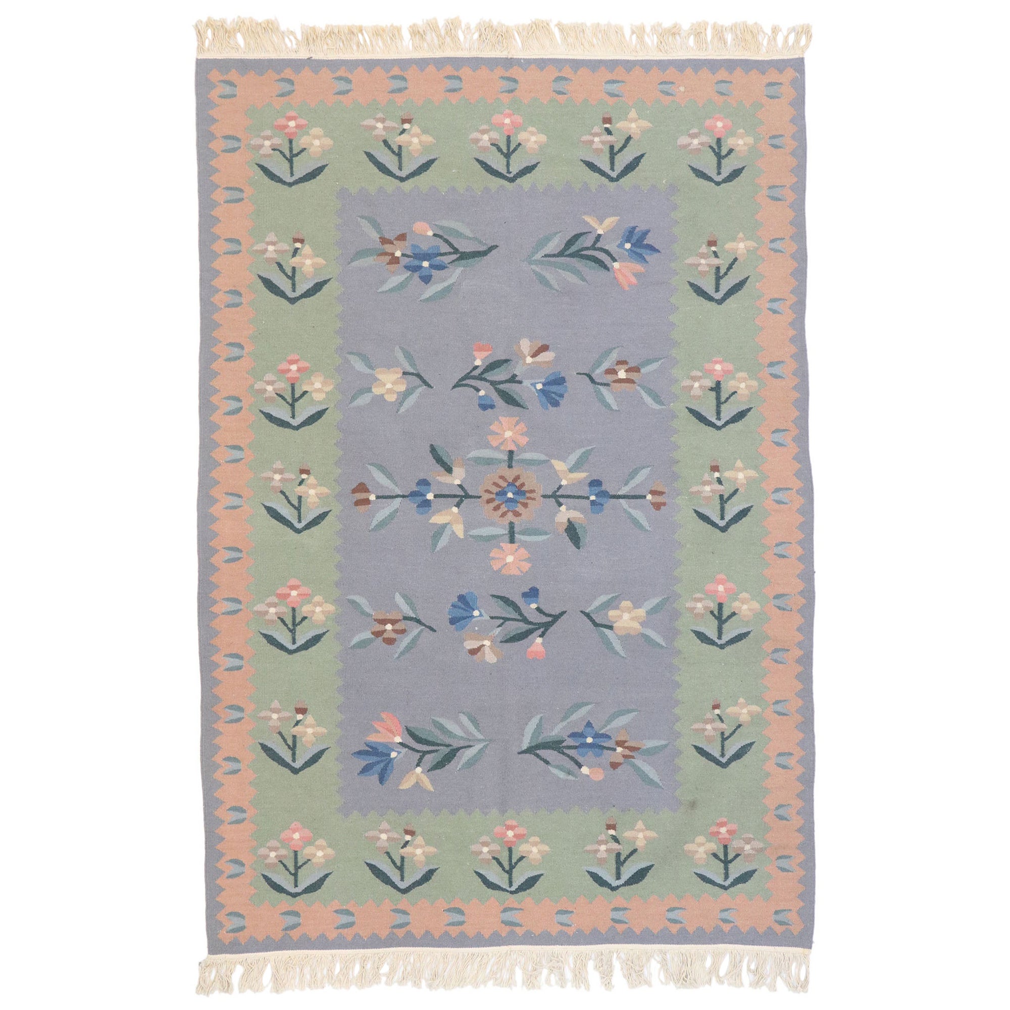 Tapis Kilim vintage à fleurs de style victorien français