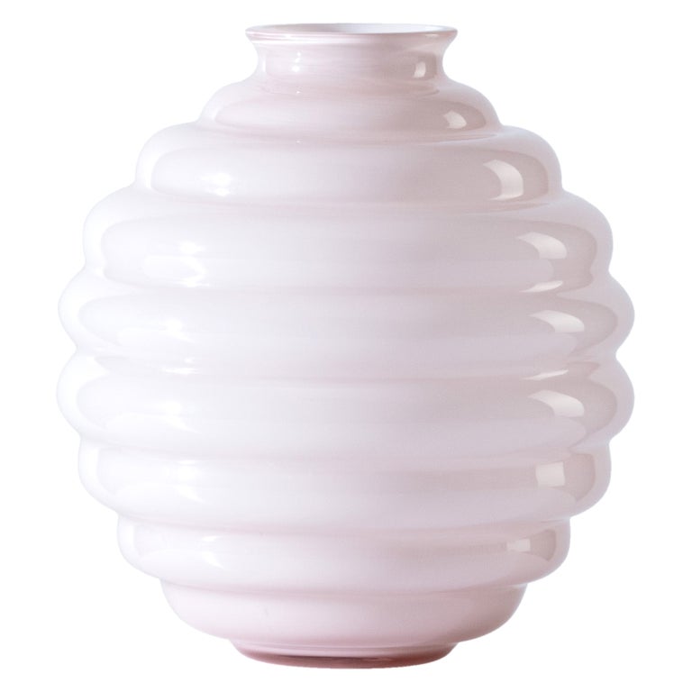 Deco Small Vase in Powder Pink Glass by Napoleone Martinuzzi For Sale