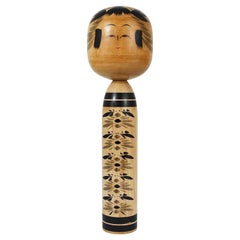 Dekorative Togatta Kokeshi-Puppenskulptur aus Nordjapan, handbemalt