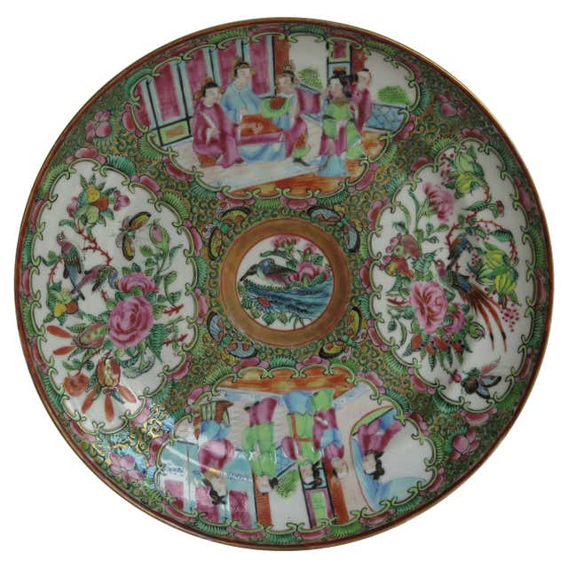 18th Century Chinese Export Rose Medallion Plate at 1stDibs