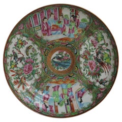 Early 19th C Chinese Export Porcelain Dinner Plate Rose Medallion, Qing Ca 1820