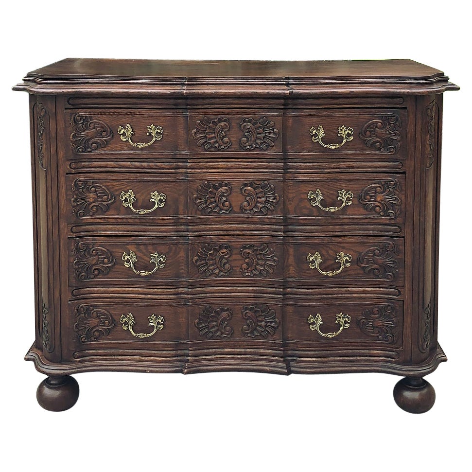 Antique French Louis XIV Commode or Chest of Drawers For Sale