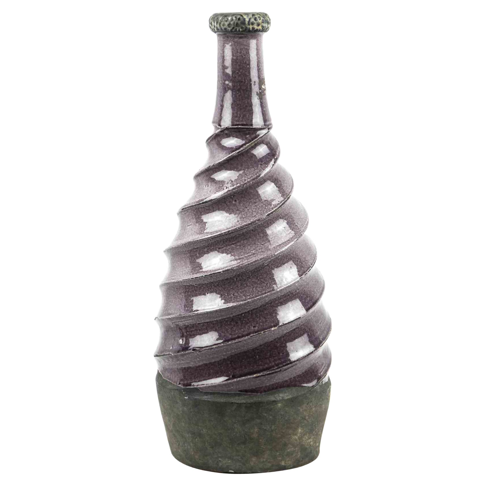 Violette Vintage-Vase, halbe Hälfte des 20. Jahrhunderts im Angebot