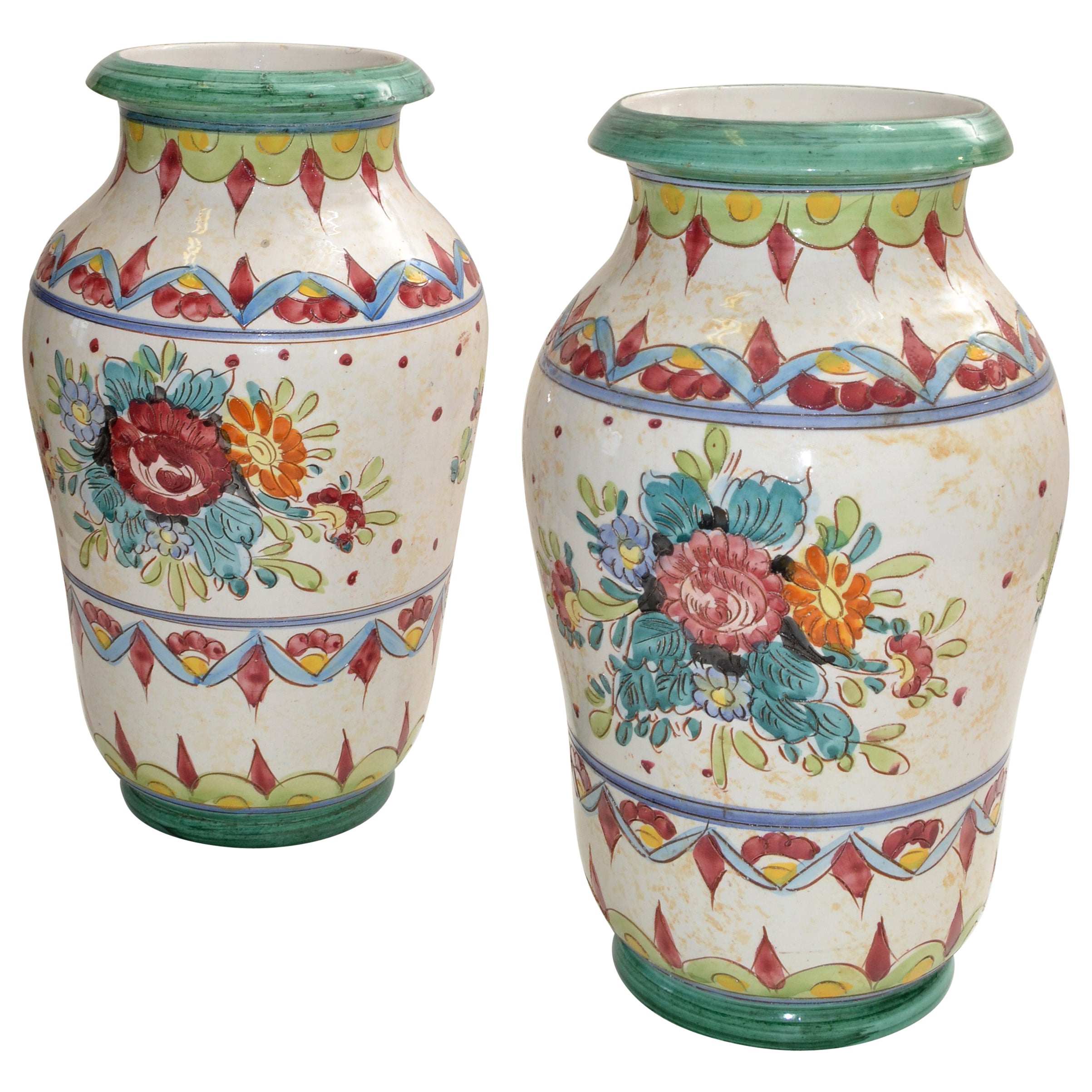 Vases italiens de poterie peints à la main vert menthe Deruta