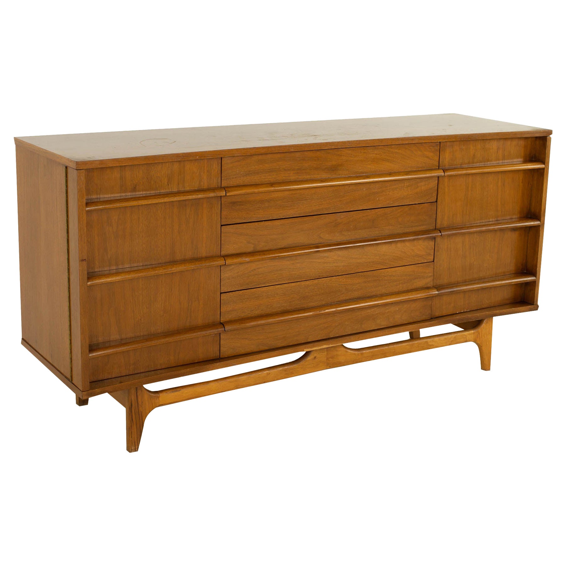 Young Manufacturing Mid Century Curved Front Walnut Sideboard Credenza