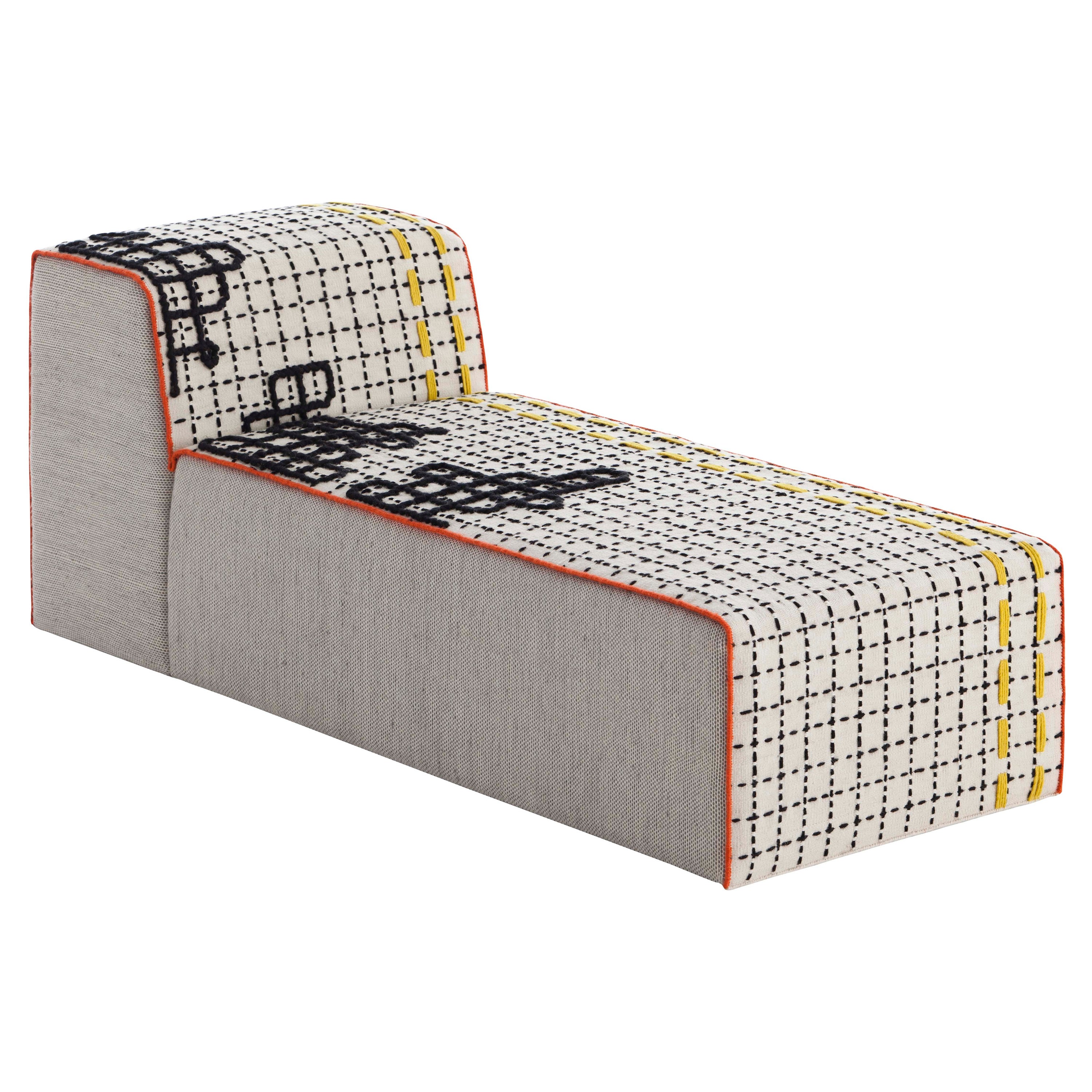 GAN Spaces Bandas Chaise Longue in D White with Wood Frame by Patricia Urquiola For Sale