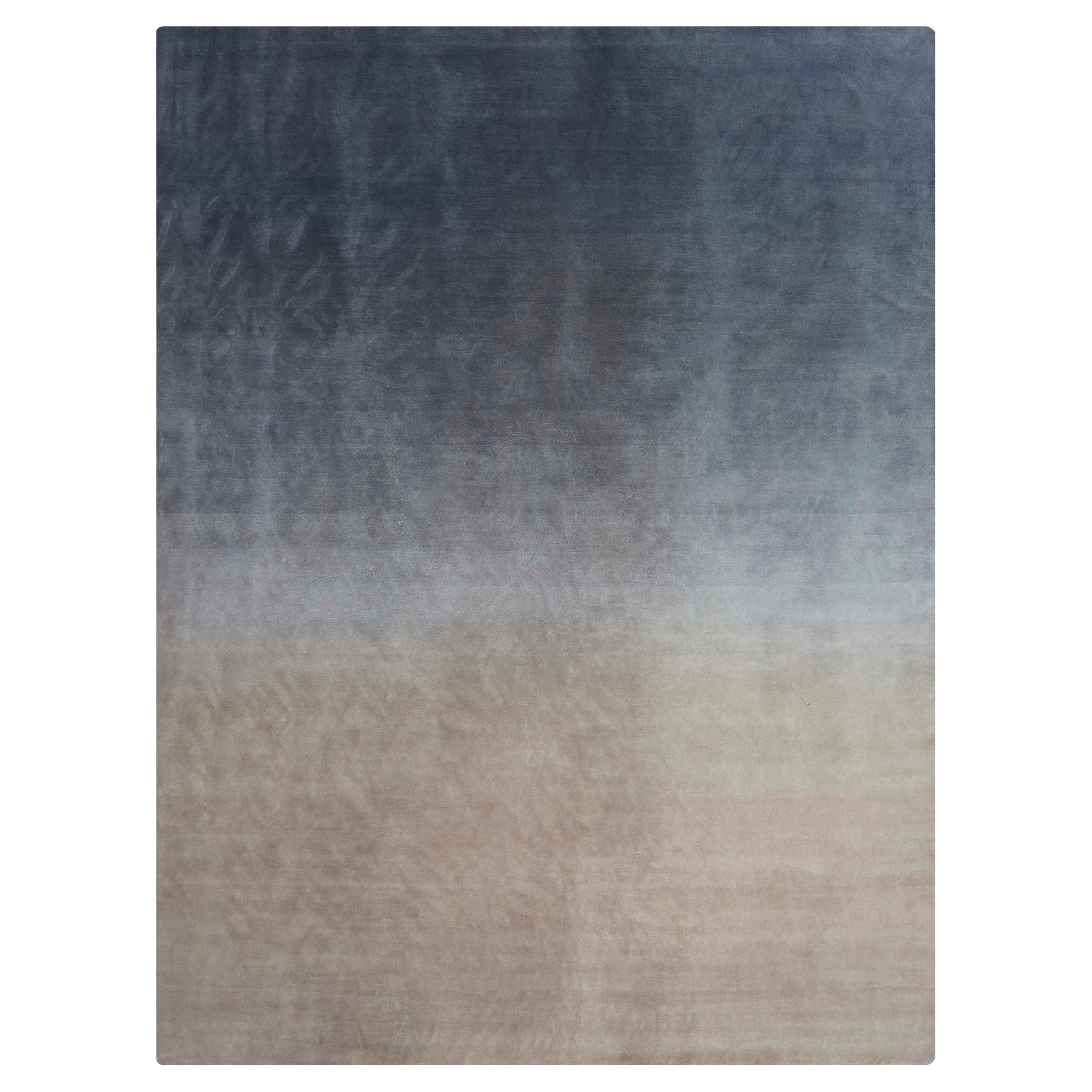 Grand tapis en laine dégradée nouée à la main beige-gris par Patricia Urquiola