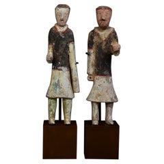 Paire de figurines de moineaux anciens en poterie peinte chinoise de la dynastie Han
