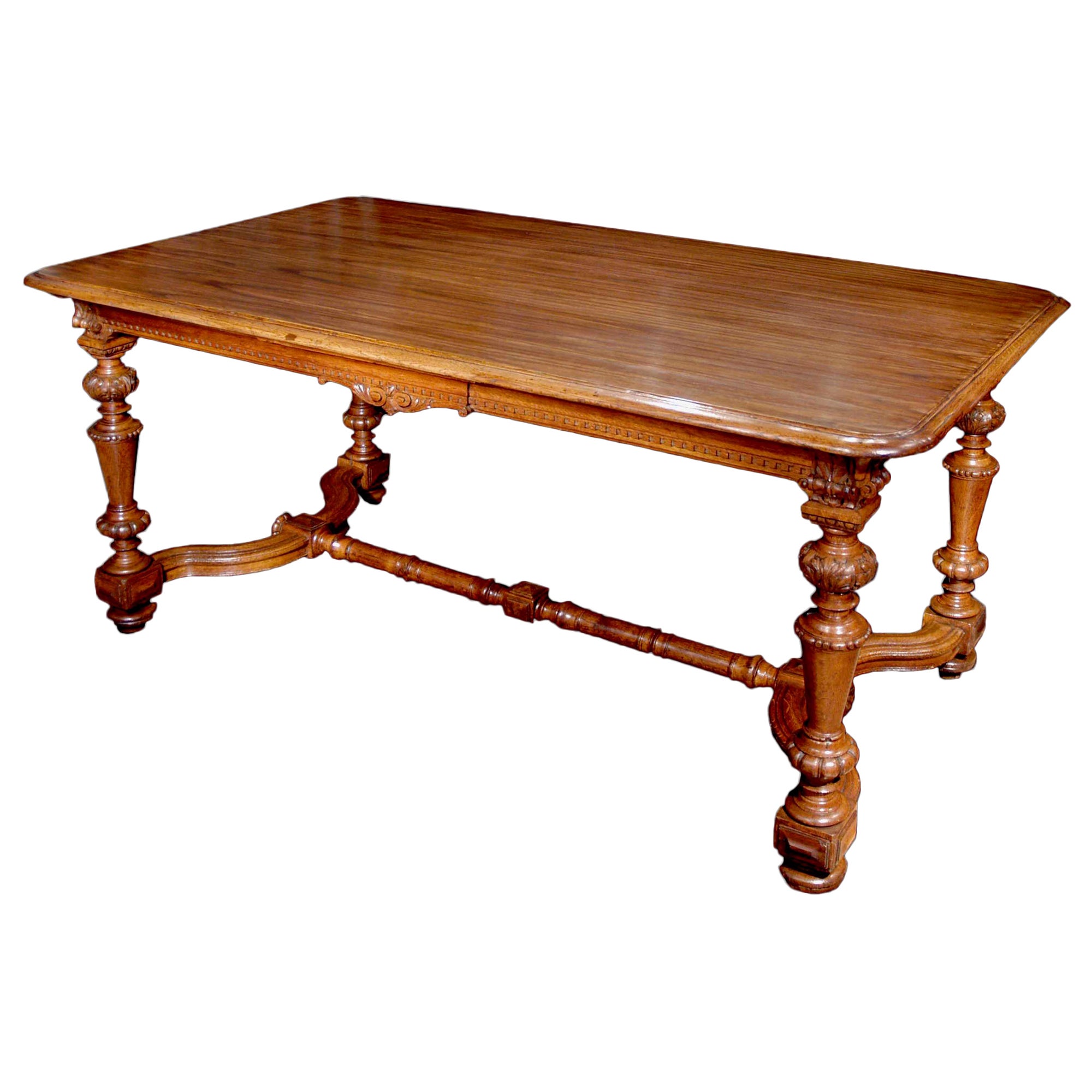 French 19th Century Louis XIV Style Honey-Colored Oak Center/Dining Table For Sale