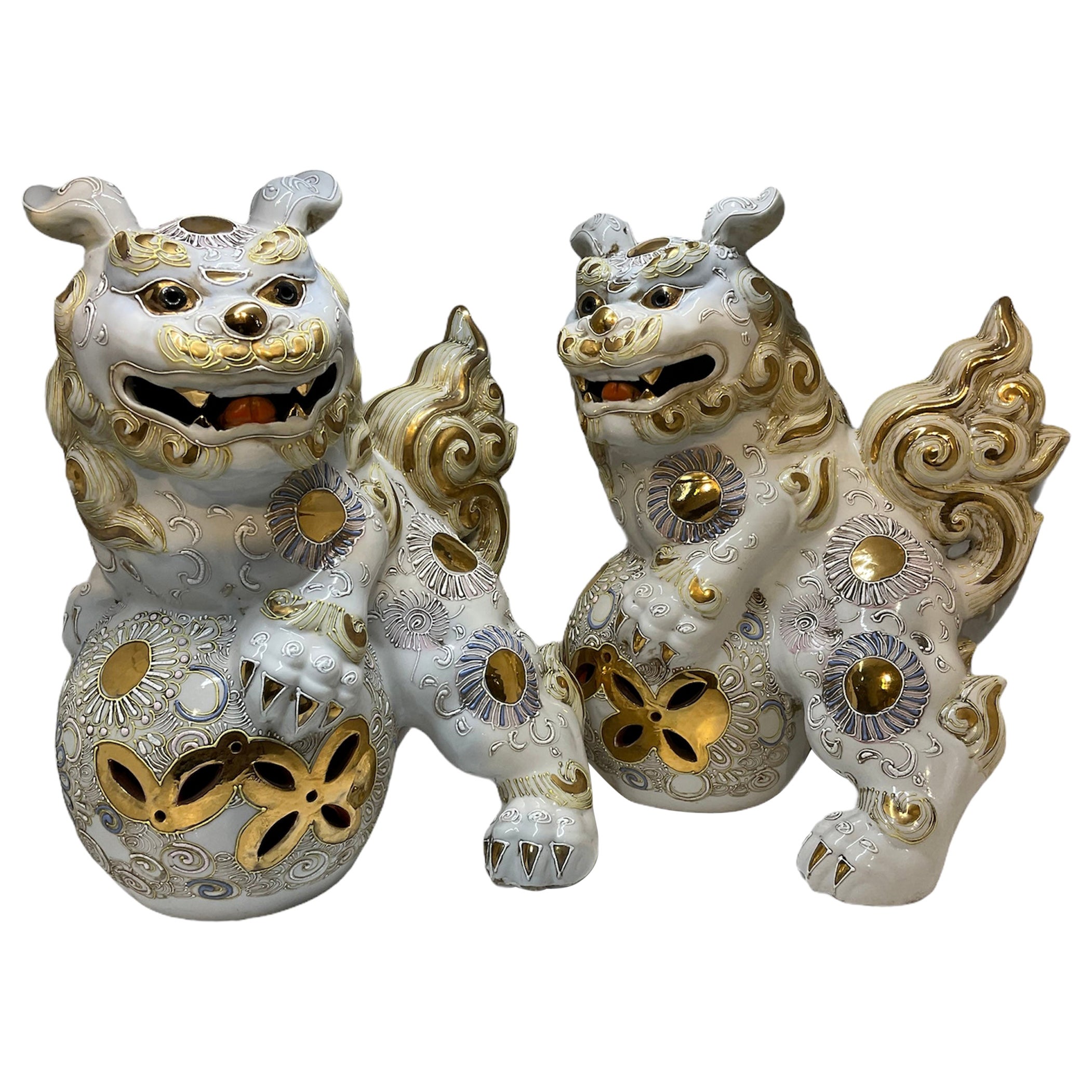 Pair of Japanese Satsuma Kutani Porcelain Foo Dogs Sculptures/Figurines