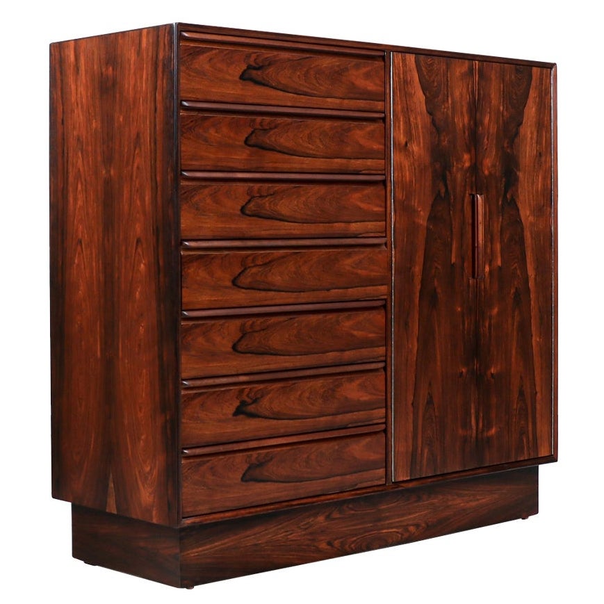 Mid-Century Modern Brazilian Rosewood Bachelor Chest of Drawers 