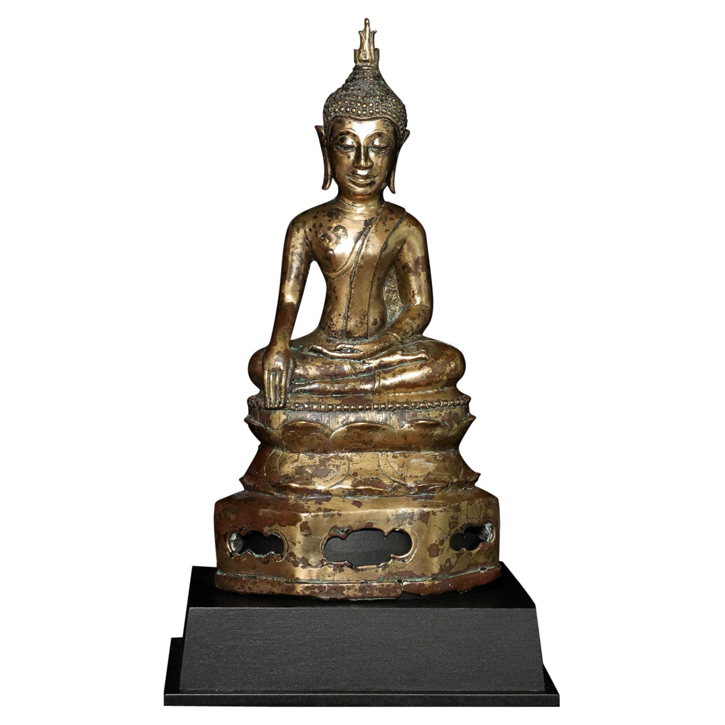 Bouddha en bronze du nord de la Thaïlande du XVIe siècle, très finement coulé et sculpté, 7920