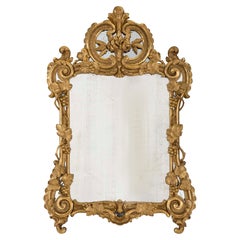 Miroir français en bois doré du début du XVIIIe siècle de la période Régence, vers 1720